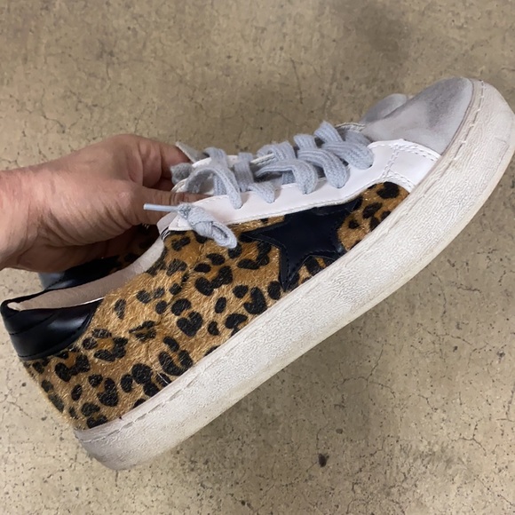 Adorable  Tennis Shoes - Picture 3 of 6